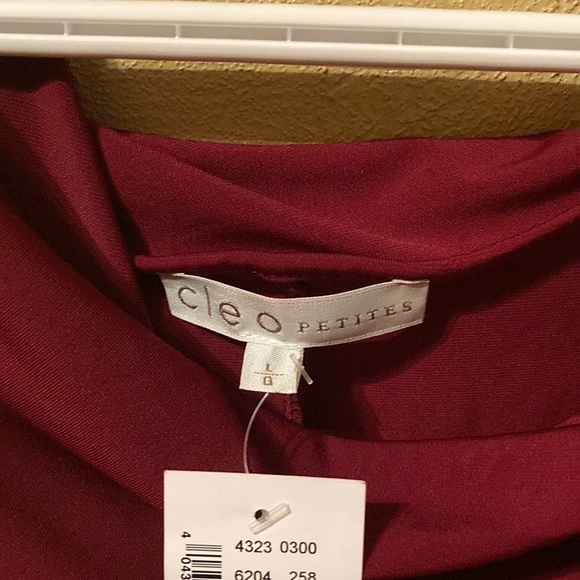 Cleo Off Shoulder top - Picture 3 of 5